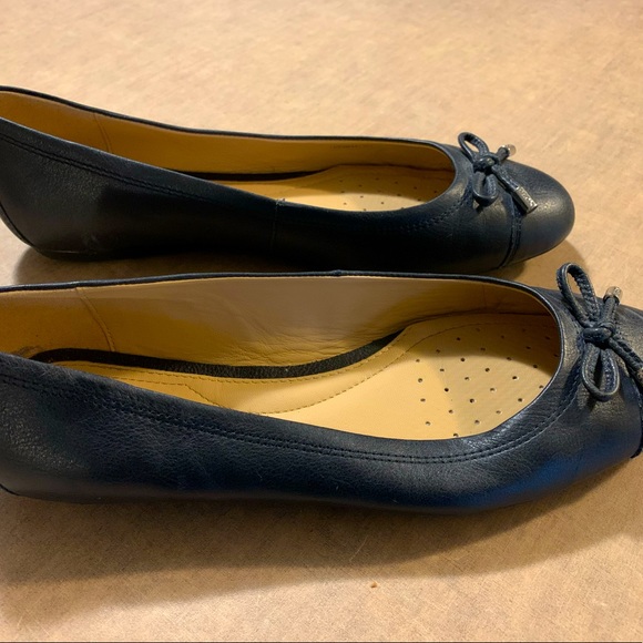 Barely worn Geox flats. Navy blue, size US 10. - Picture 1 of 4